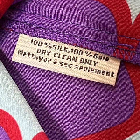 Tucker purple and red floral button front dress. Smocked neckline. Size Small. - Picture 6 of 14